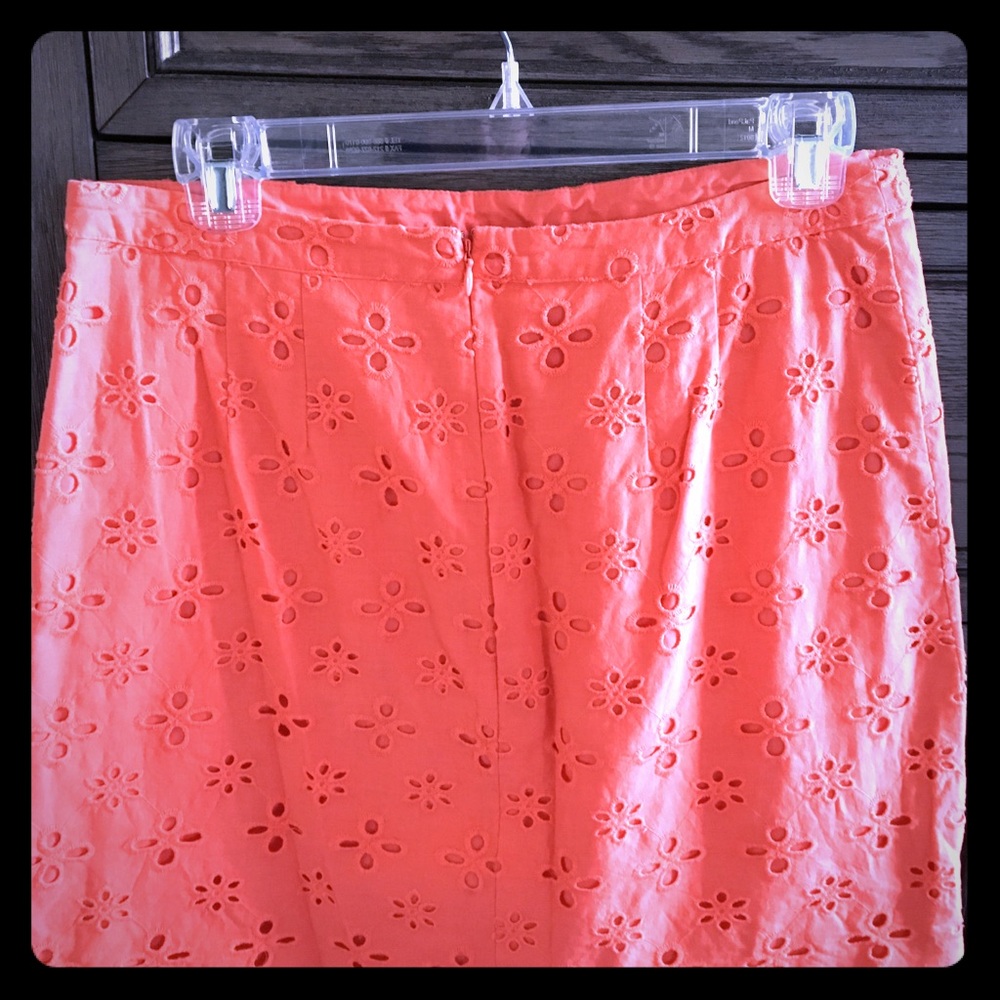 Loft Skirt flower cut design